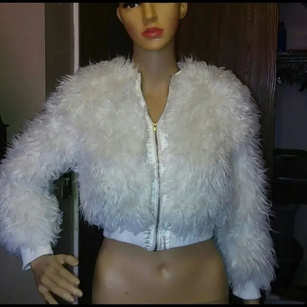 Disney White Jacket sz. 7/8